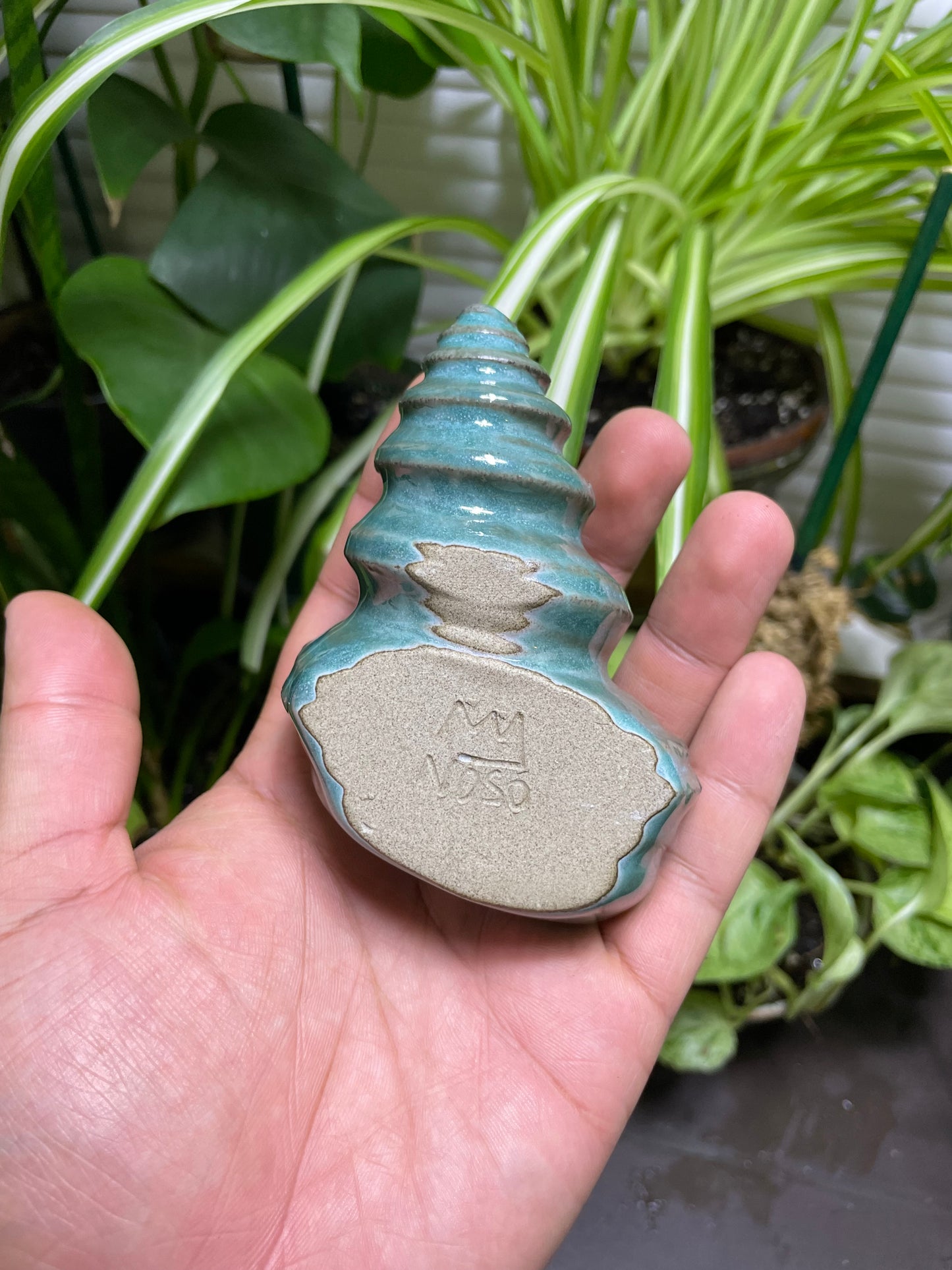 Conch Shell Smoking Pipe- turquoise