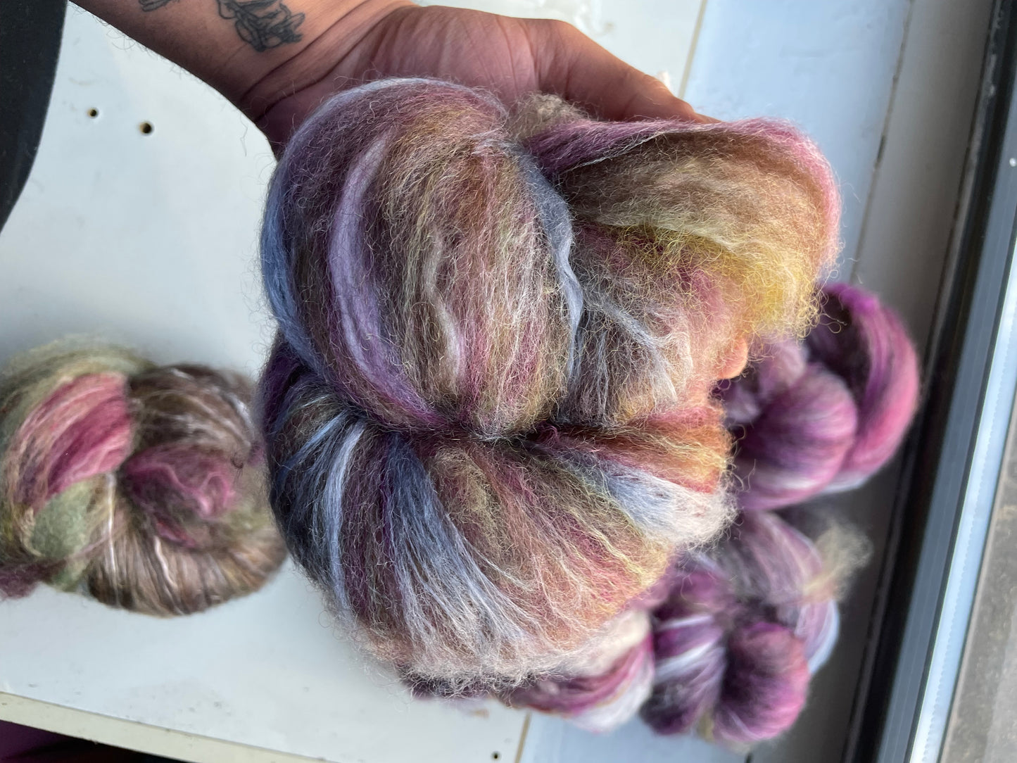 Smoothish art batts -vermilion