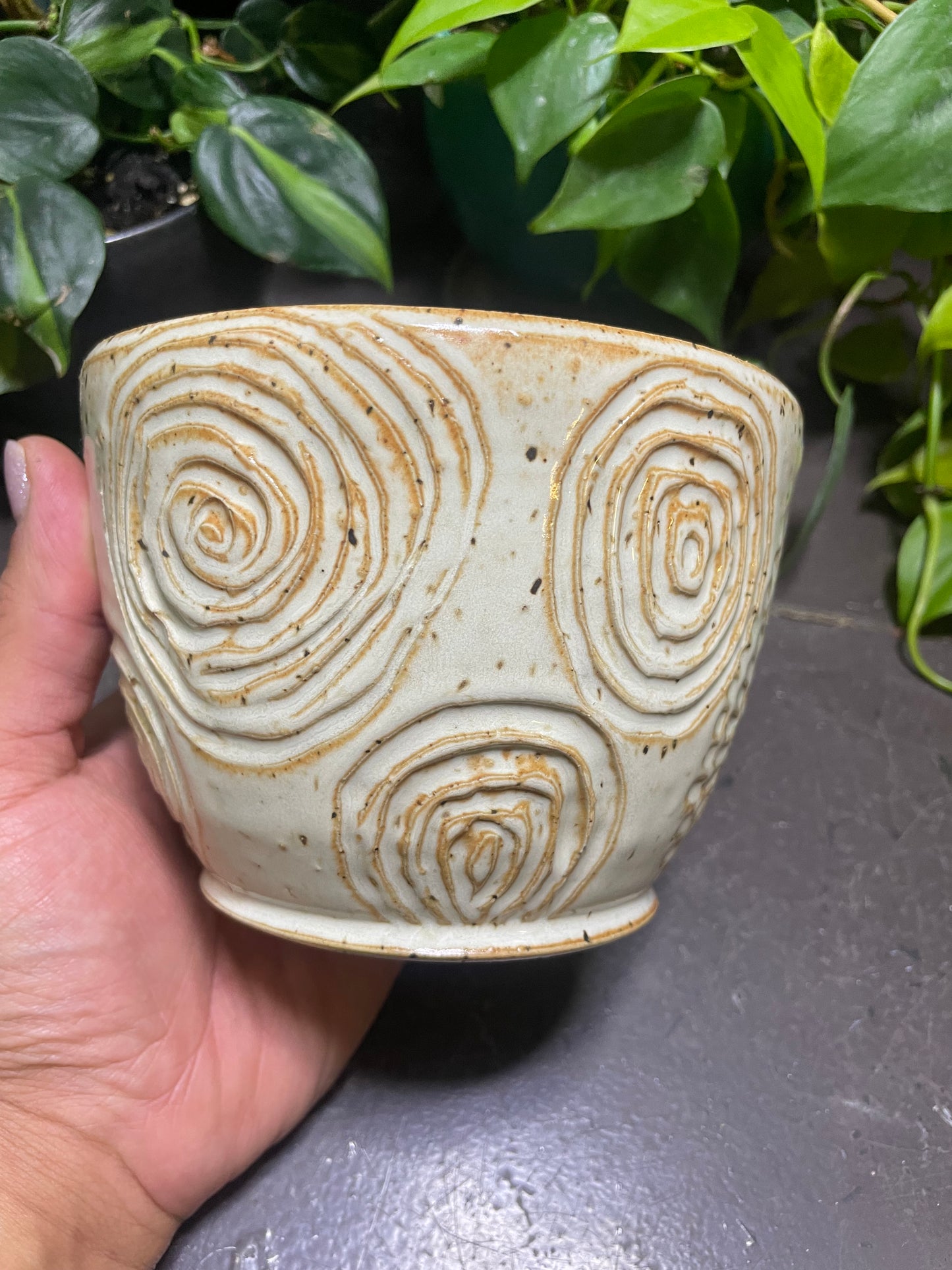 Rusty White Yarn Bowls Circle Pattern Knitting Bowls