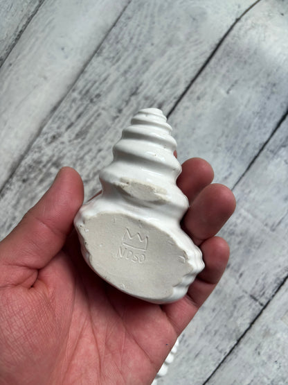 Conch Shell Herb Smoking Pipe - shiny white