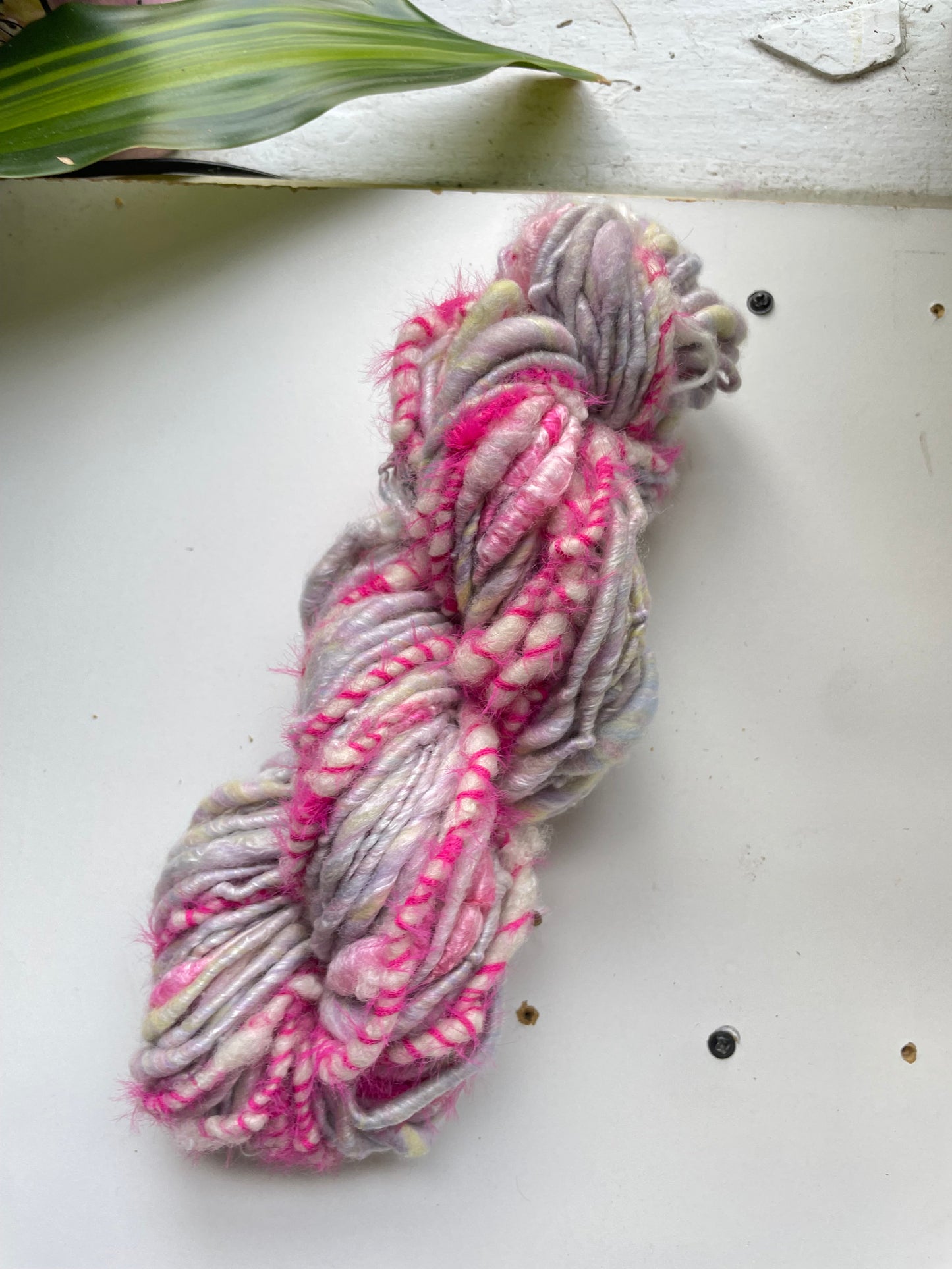 Bubble Gum Twist : handspun art yarn corespun