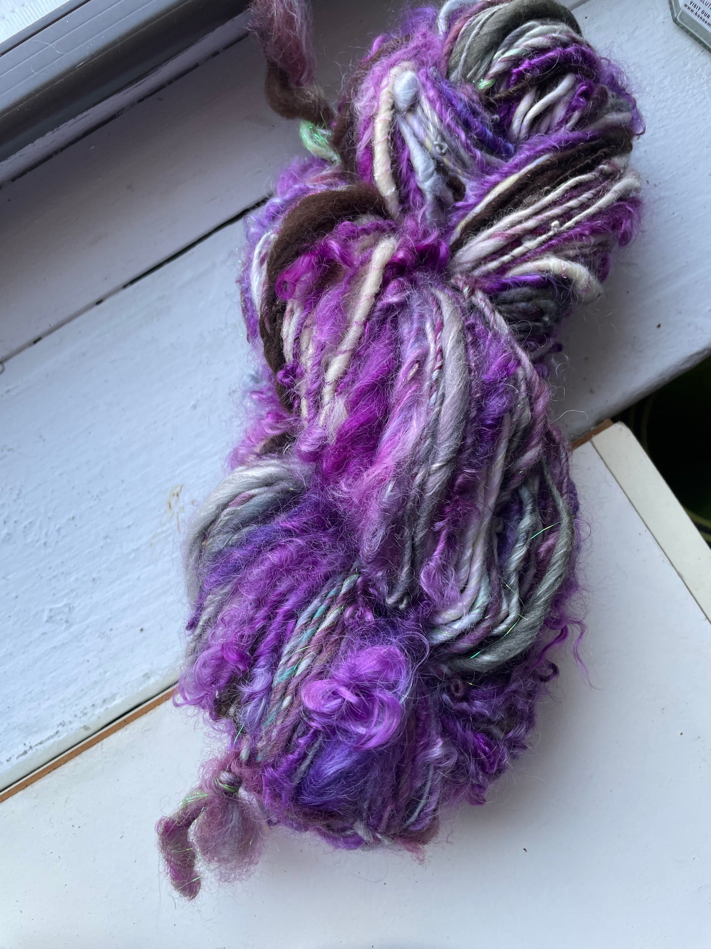 Mixed berries mambo : handspun striping art yarn