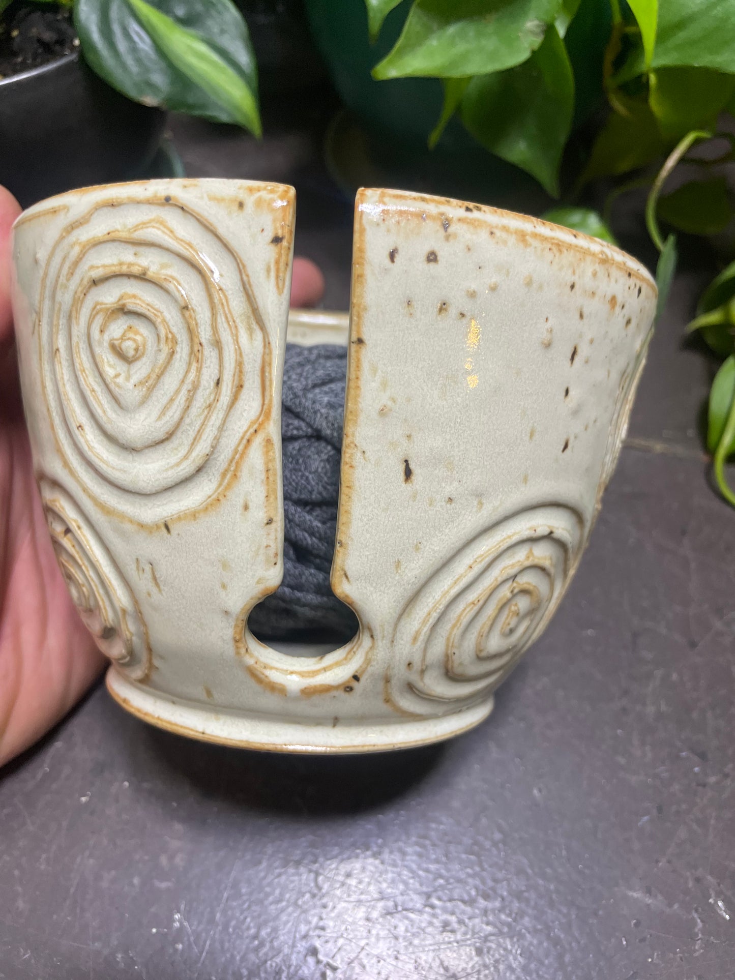 Rusty White Yarn Bowls Circle Pattern Knitting Bowls