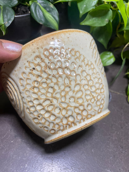 Rusty White Yarn Bowls Circle Pattern Knitting Bowls
