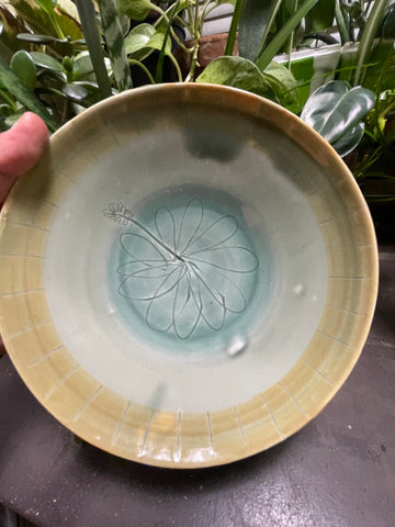 Hibiscus Motif Shallow Bowl