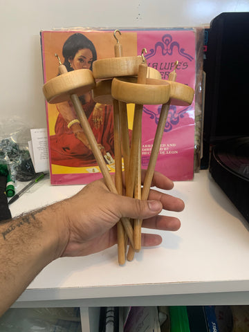 Top whorl drop spindle